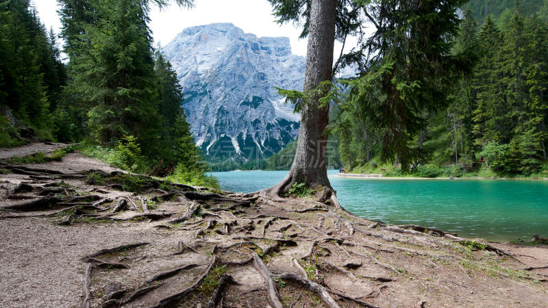 意大利Lago di Braies湖风景壁纸